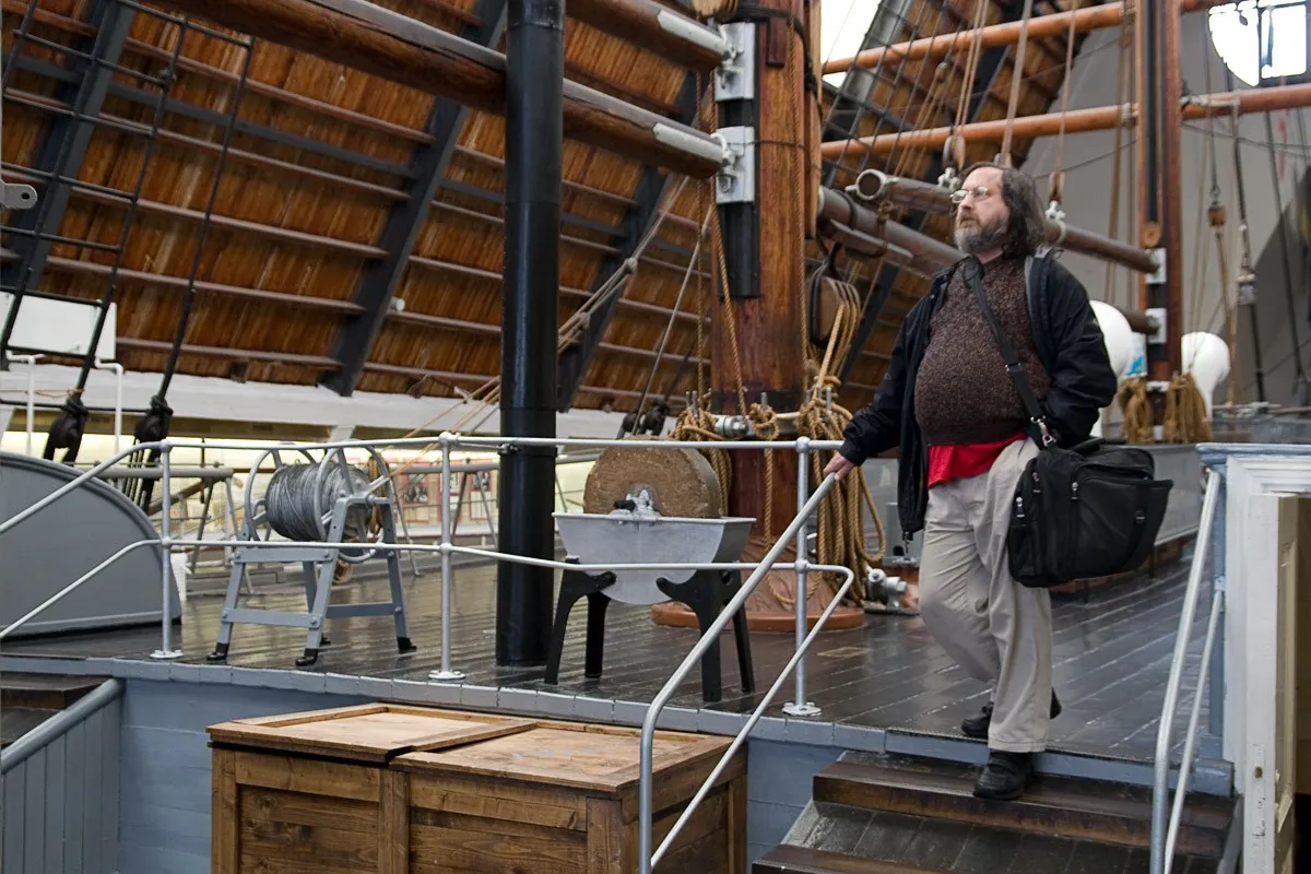 谢天谢地，开源软件中的个人崇拜正在消亡！