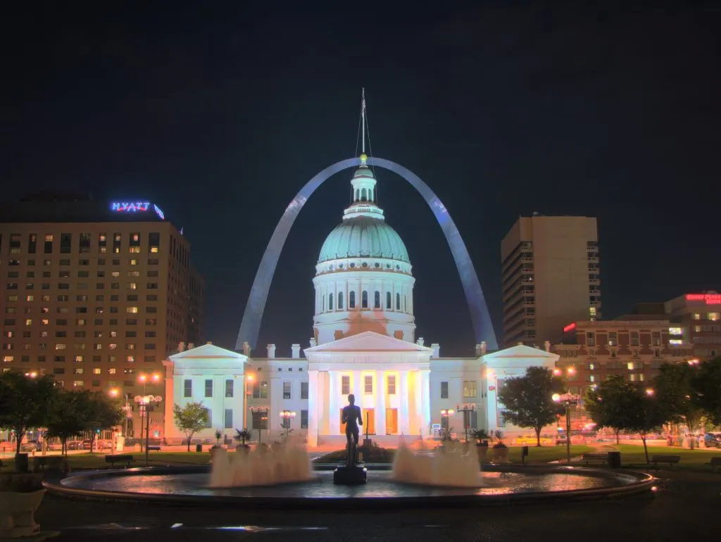 HDR tone mapping using Drago's algorithm