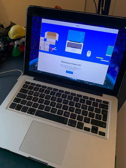 MacBook Pro 启动到 Fedora